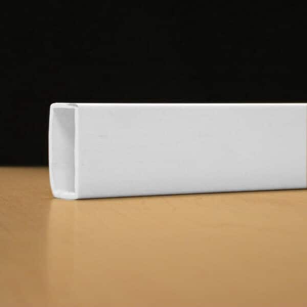 Moulure de contour à recouper pour tablette coulissante