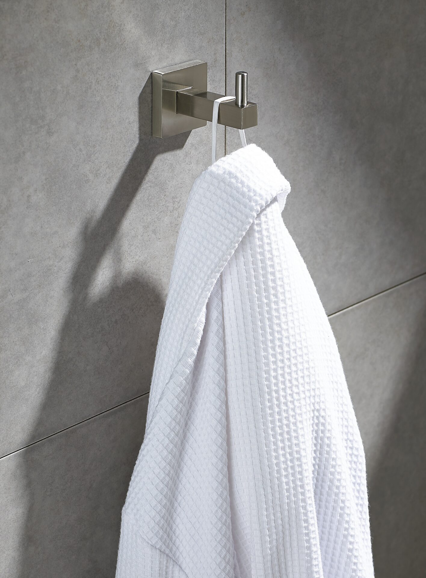 QUINCAILLERIE DE SALLE DE BAIN